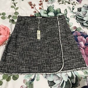 NWT‎ Max studio tweed skirt